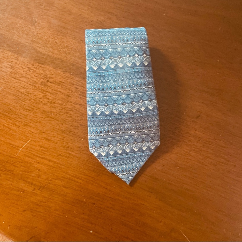 Hermes luxury designer silk men’s neck tie